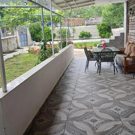 Darvi Villa Gjirokastër
